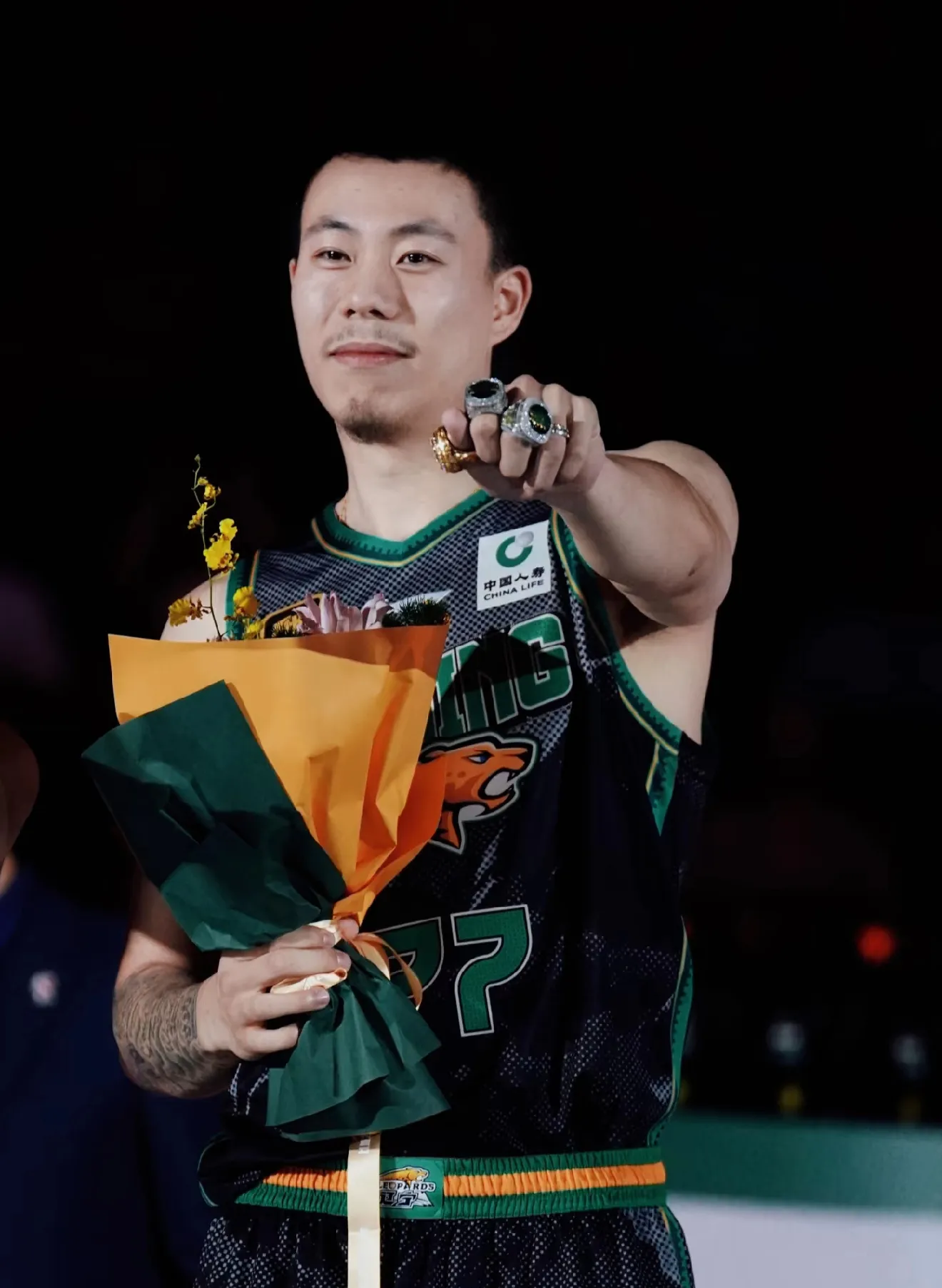 JIUYOUSPORTS-关于荷甲倒计时，华盛顿奇才赛前调整名单，细节引发关注，球迷炸锅，年轻球员得到机会的信息